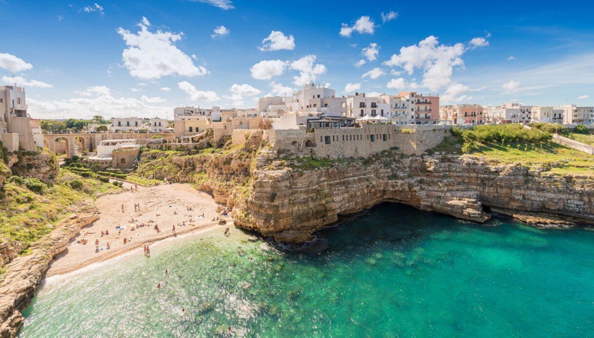 pohled na město Polignano a Mare