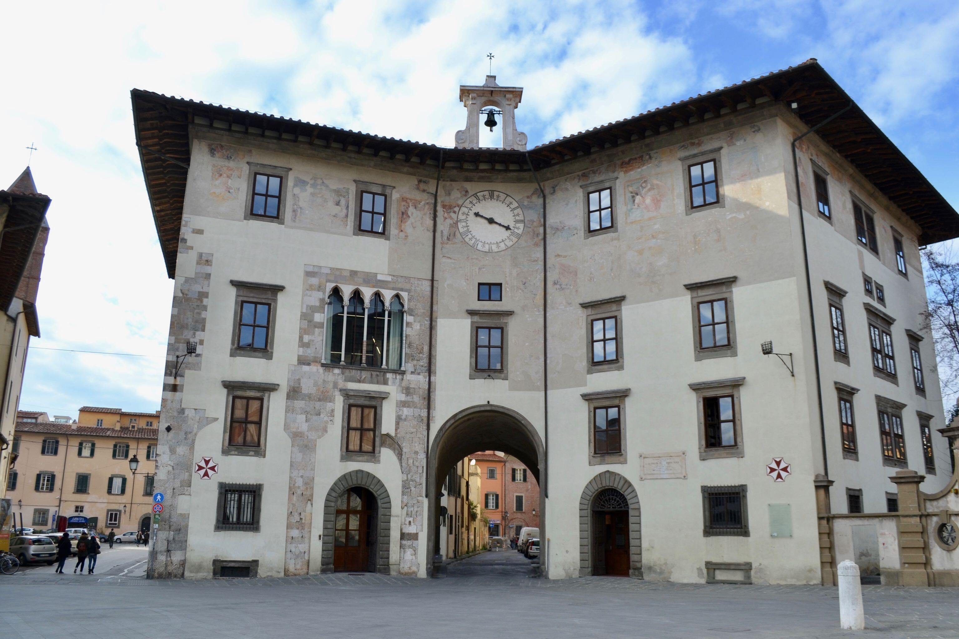 Palazzo dell'orologio in piazza dei cavalieri (Pisa)