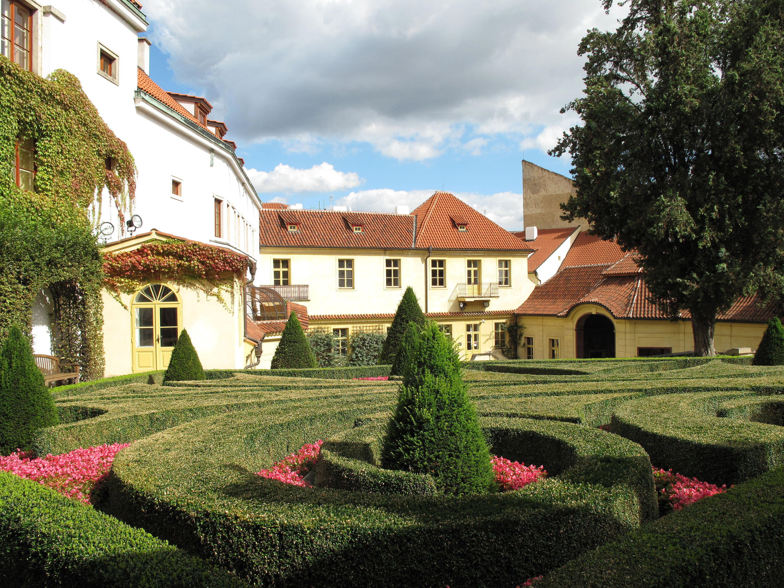 Vrtbovská záhrada