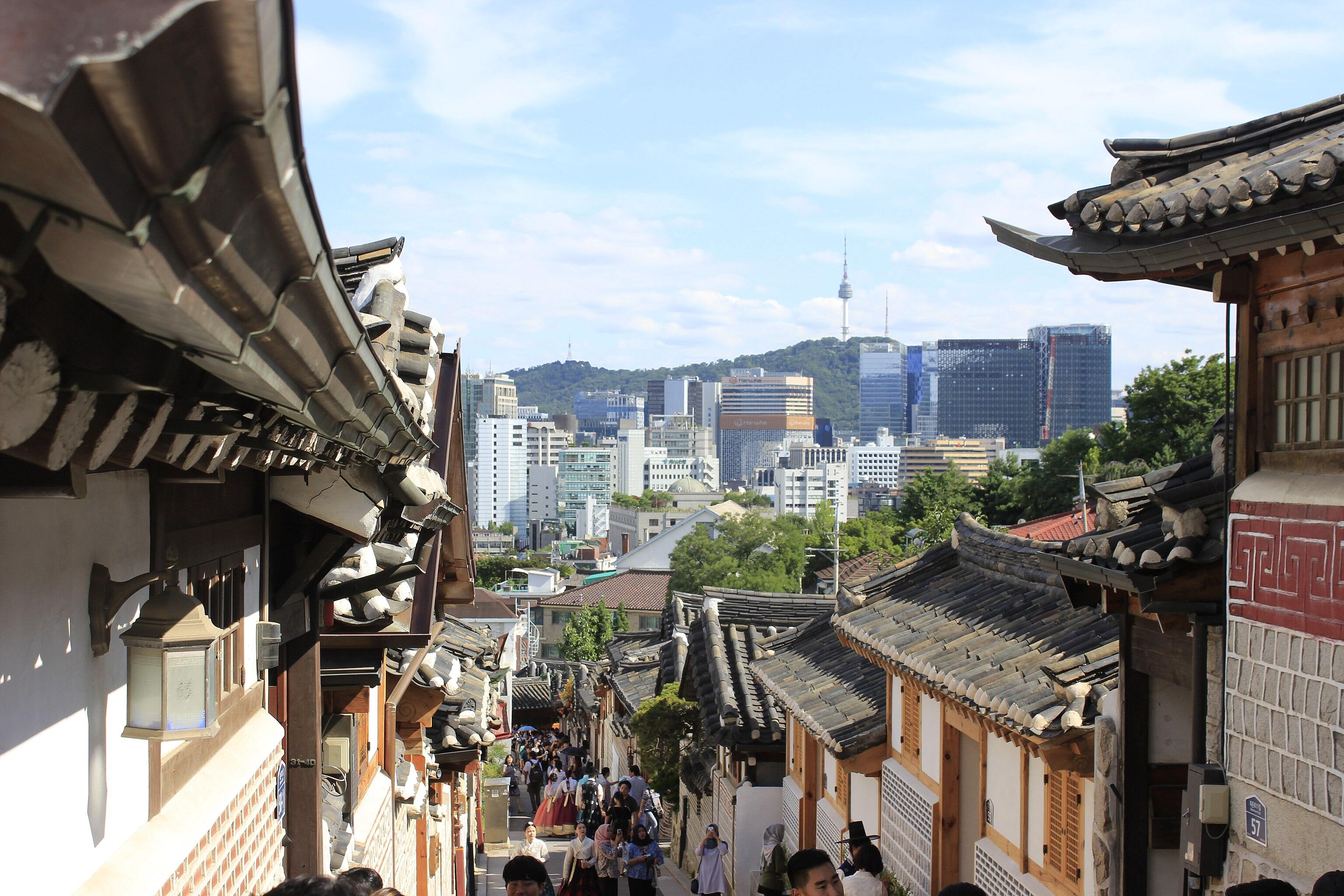 Bukchon Hanok village in 20180707