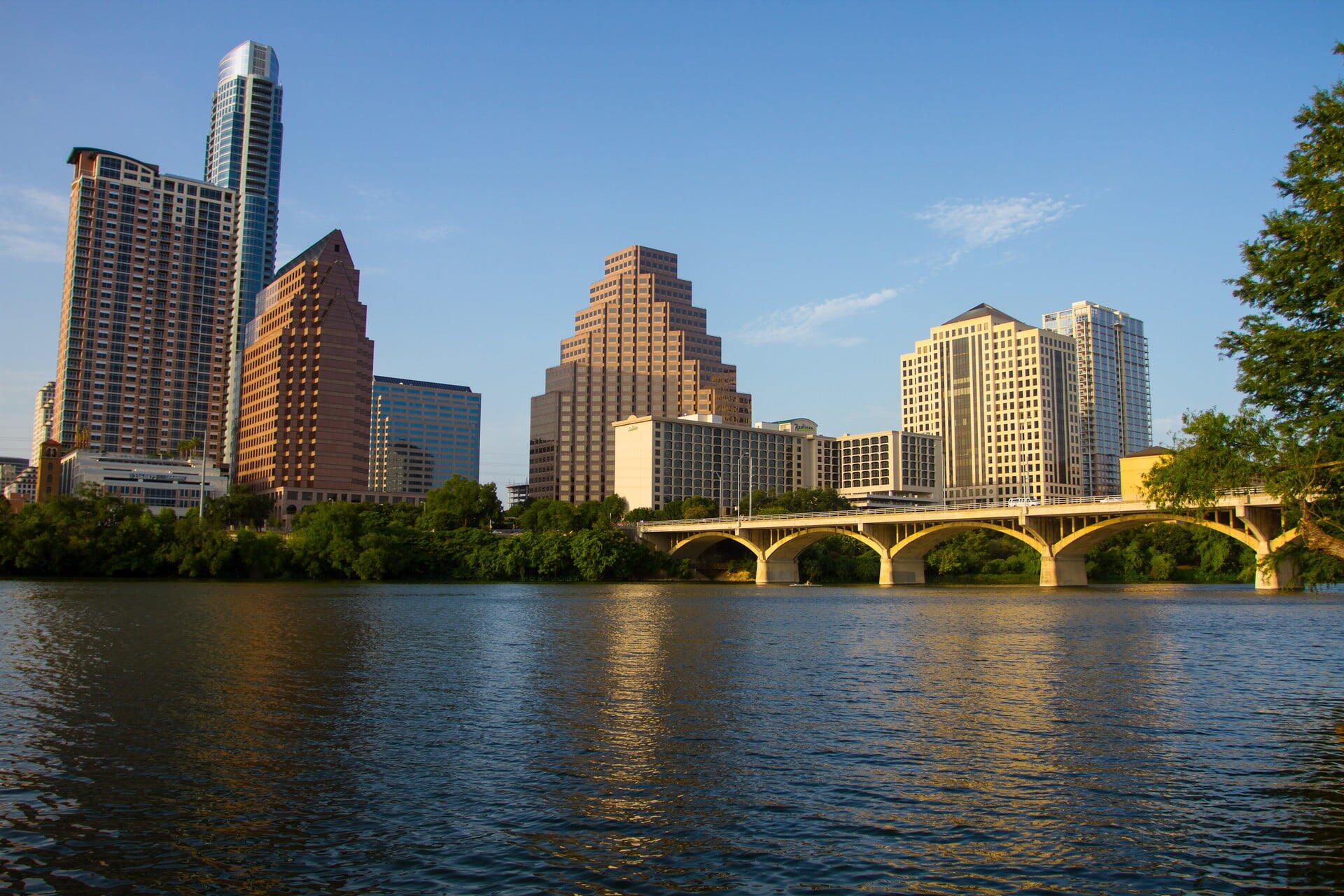 Austin - Downtown Austin from the Hyatt Regency across Ladybird Lake. Licensed with Creative Commons.