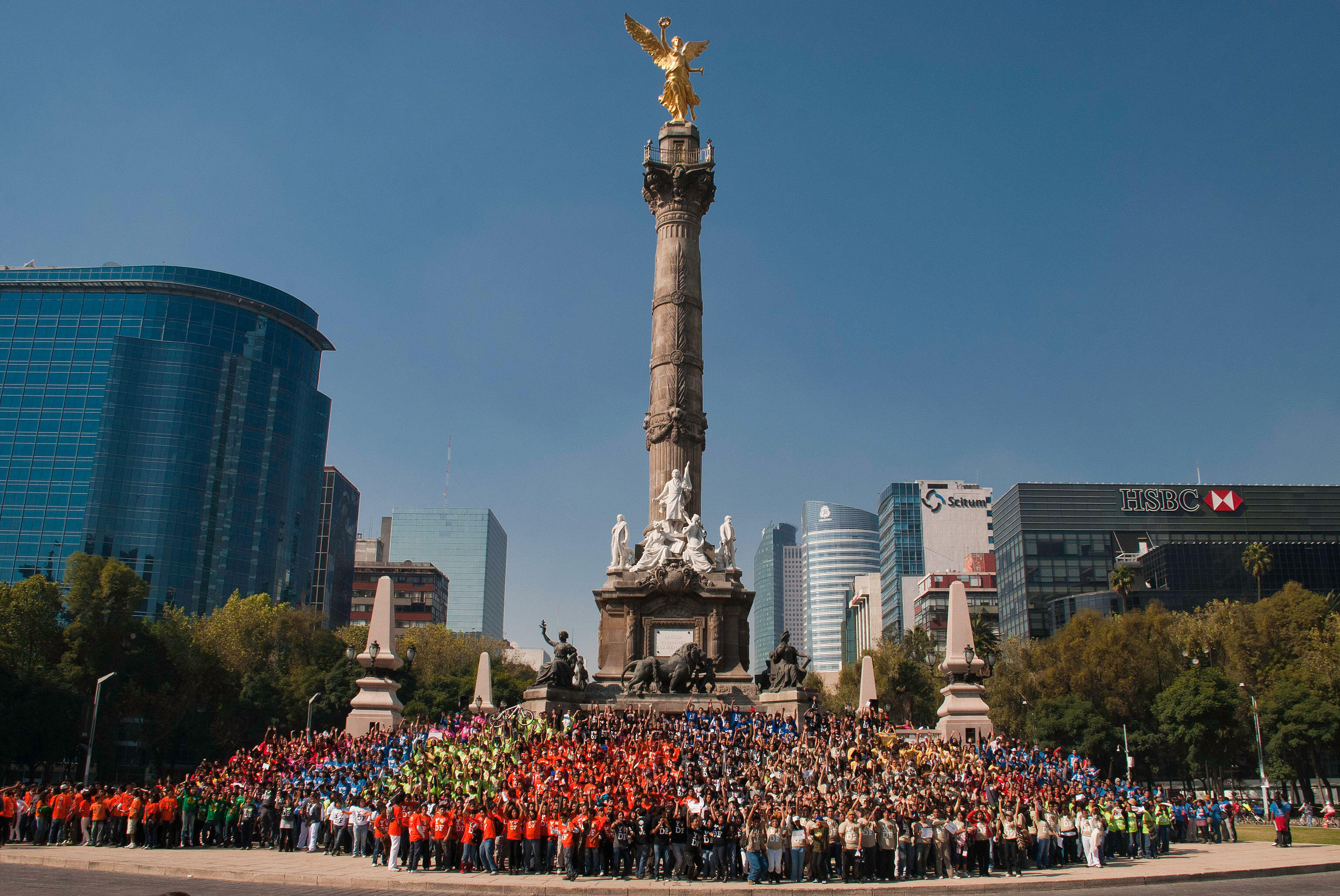 Evento del INJUVE en el Ángel de la Independencia. Entrega de reconocimientos y 3er aniversario del programa Impulso Joven.