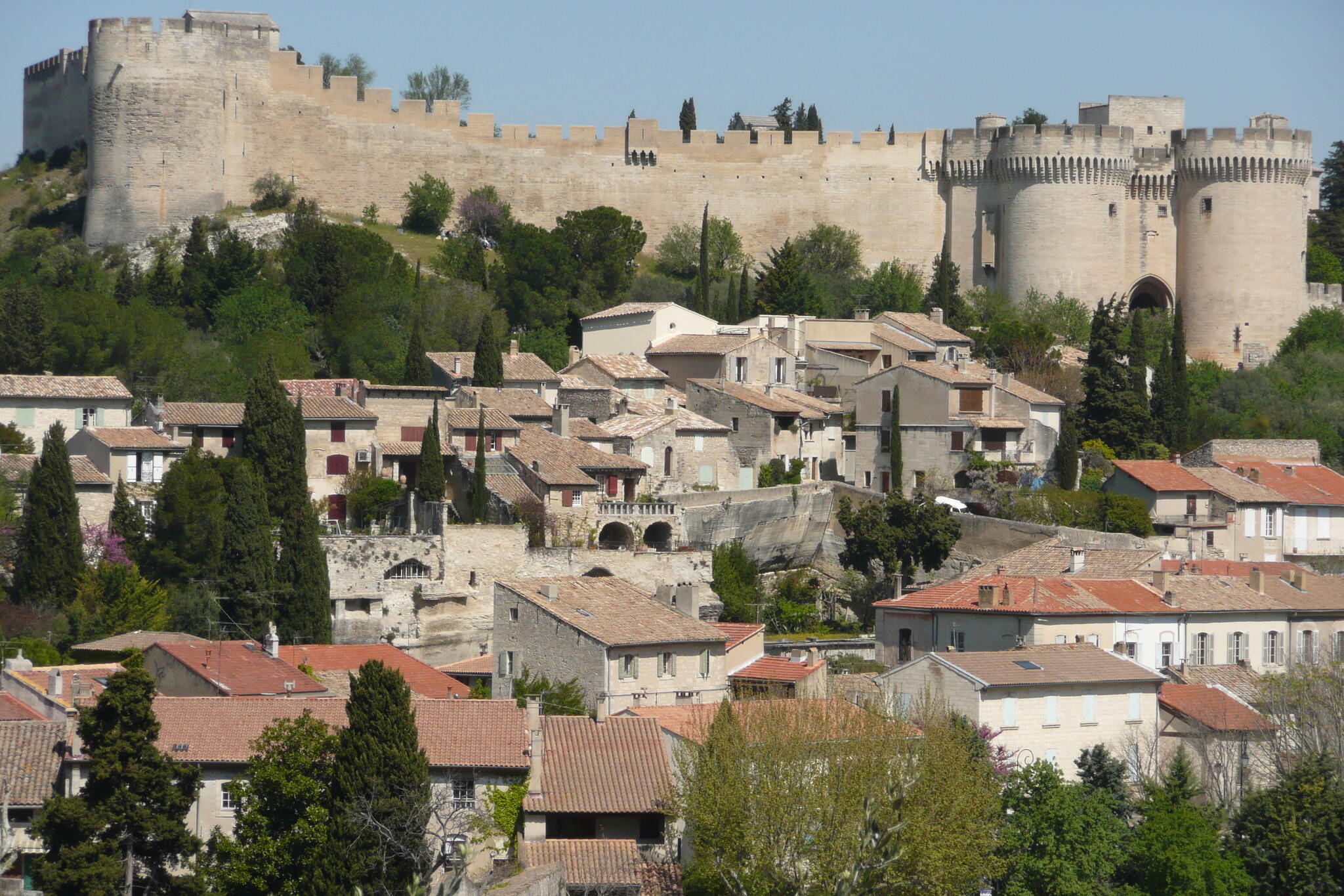 Vue sur le château fort Saint André.