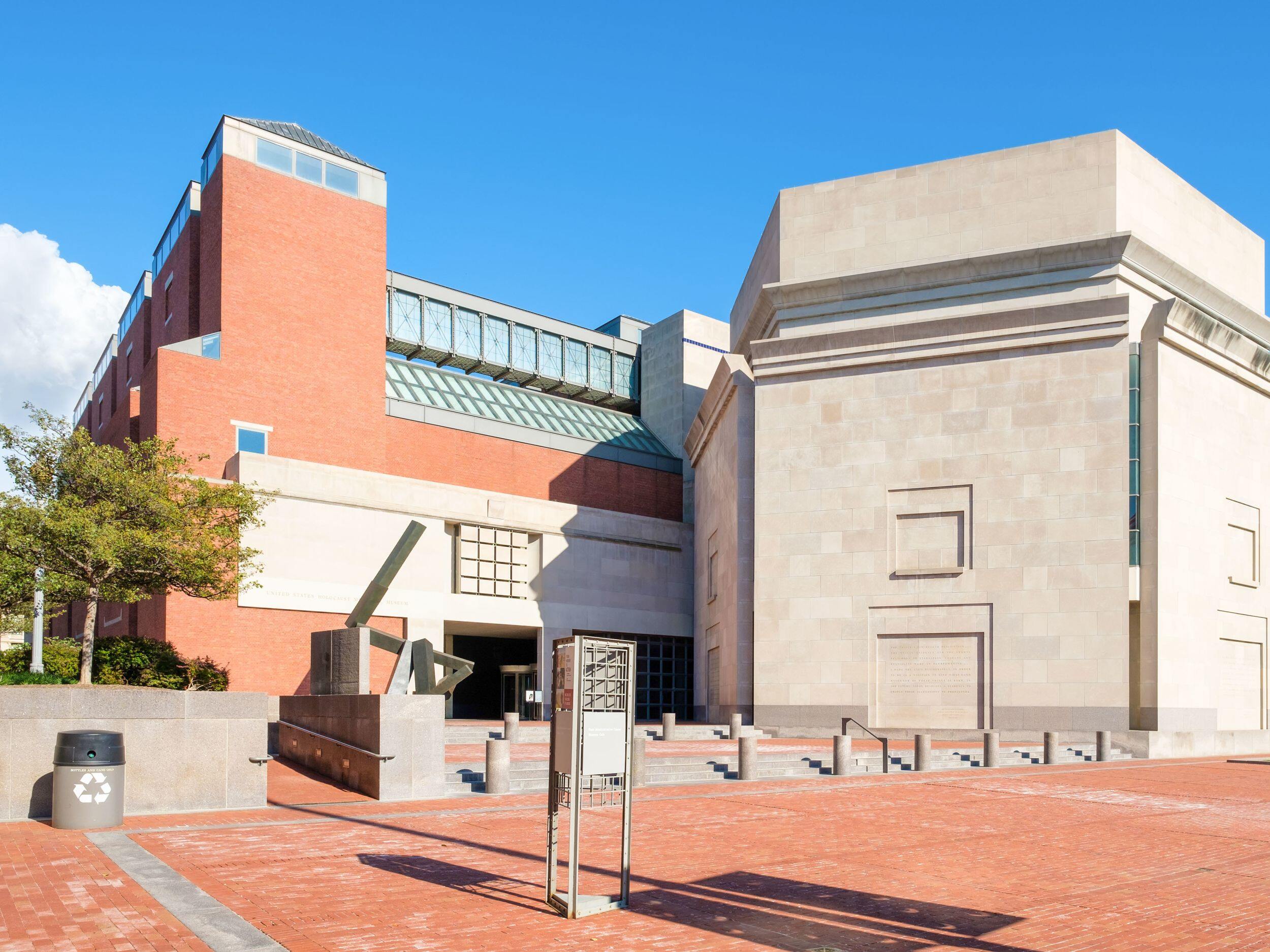 United States Holocaust Memorial Museum