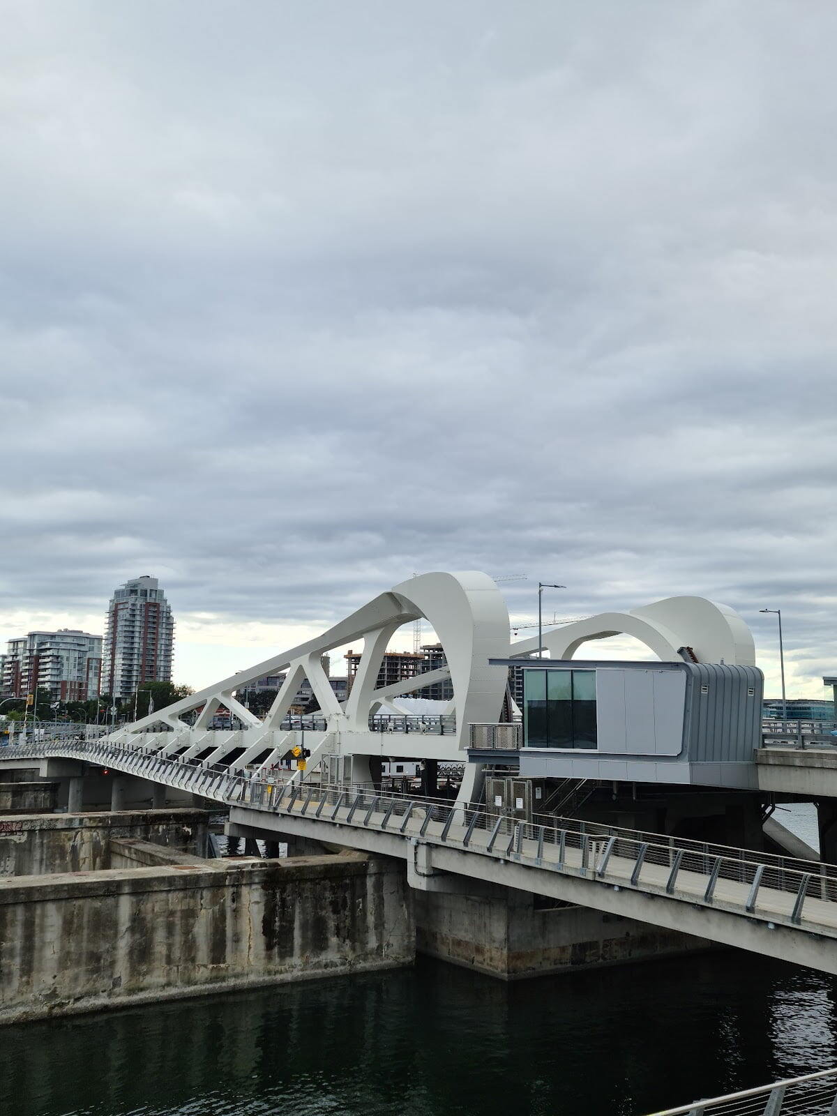 Johnson Street Bridge