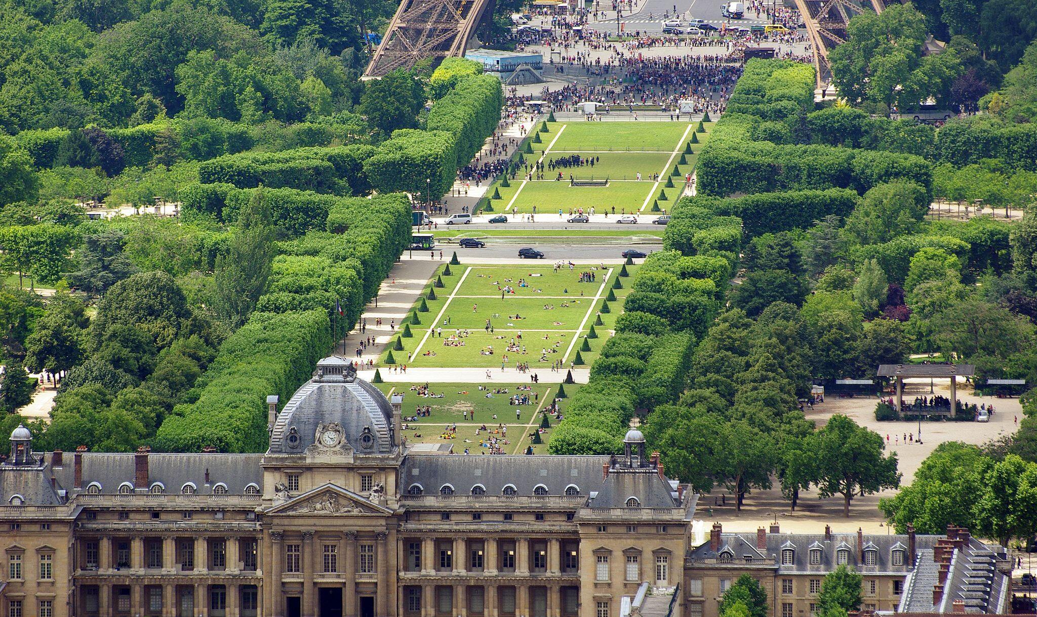 Le champs de Mars as seen from the Montparnasse tower.