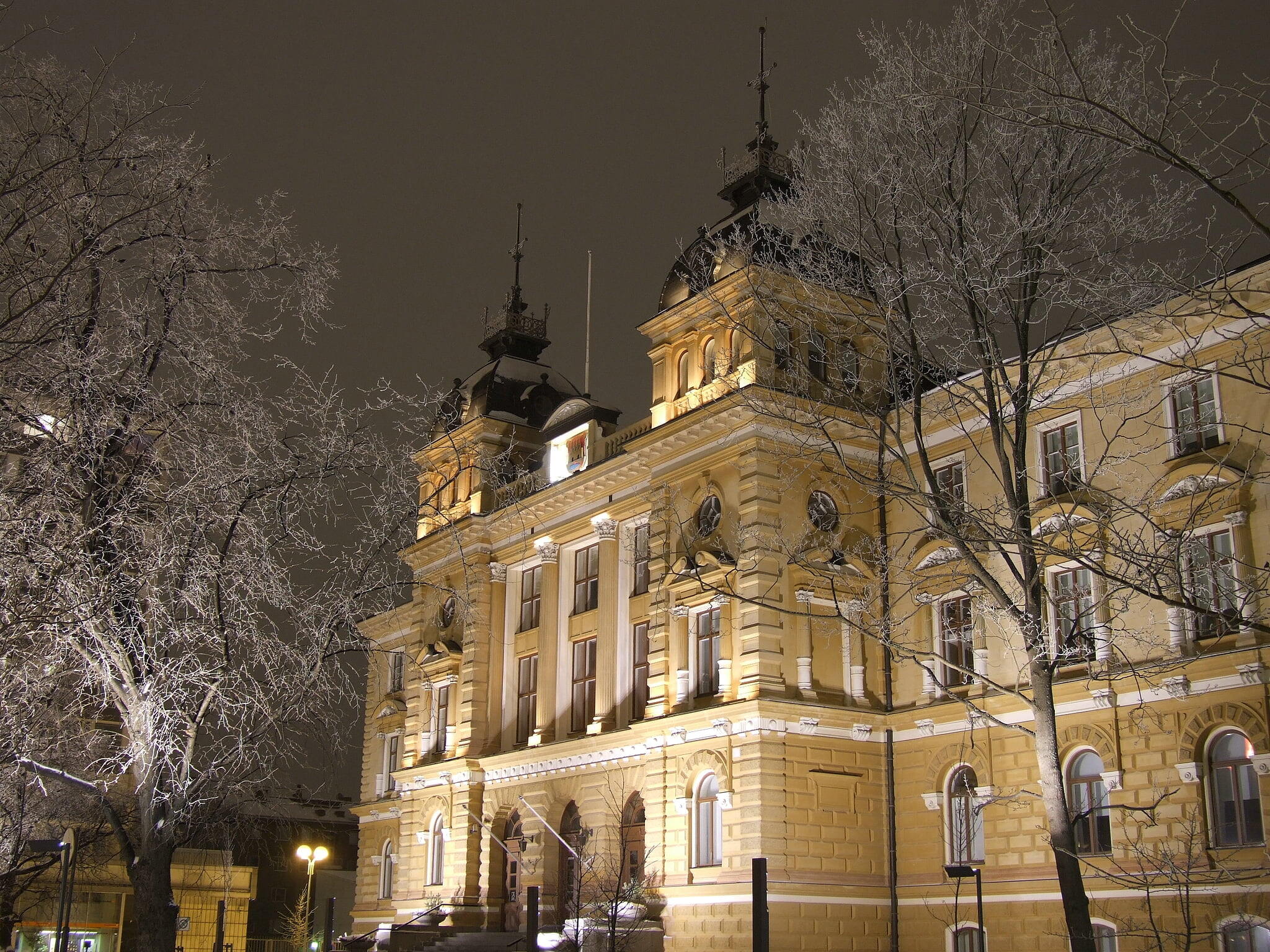 Oulu - The Oulu City Hall in Oulu, Finland, in the evening. The City Hall was designed by Swedish architect J.E.Stenberg in 1885. Weather: −5 °C.