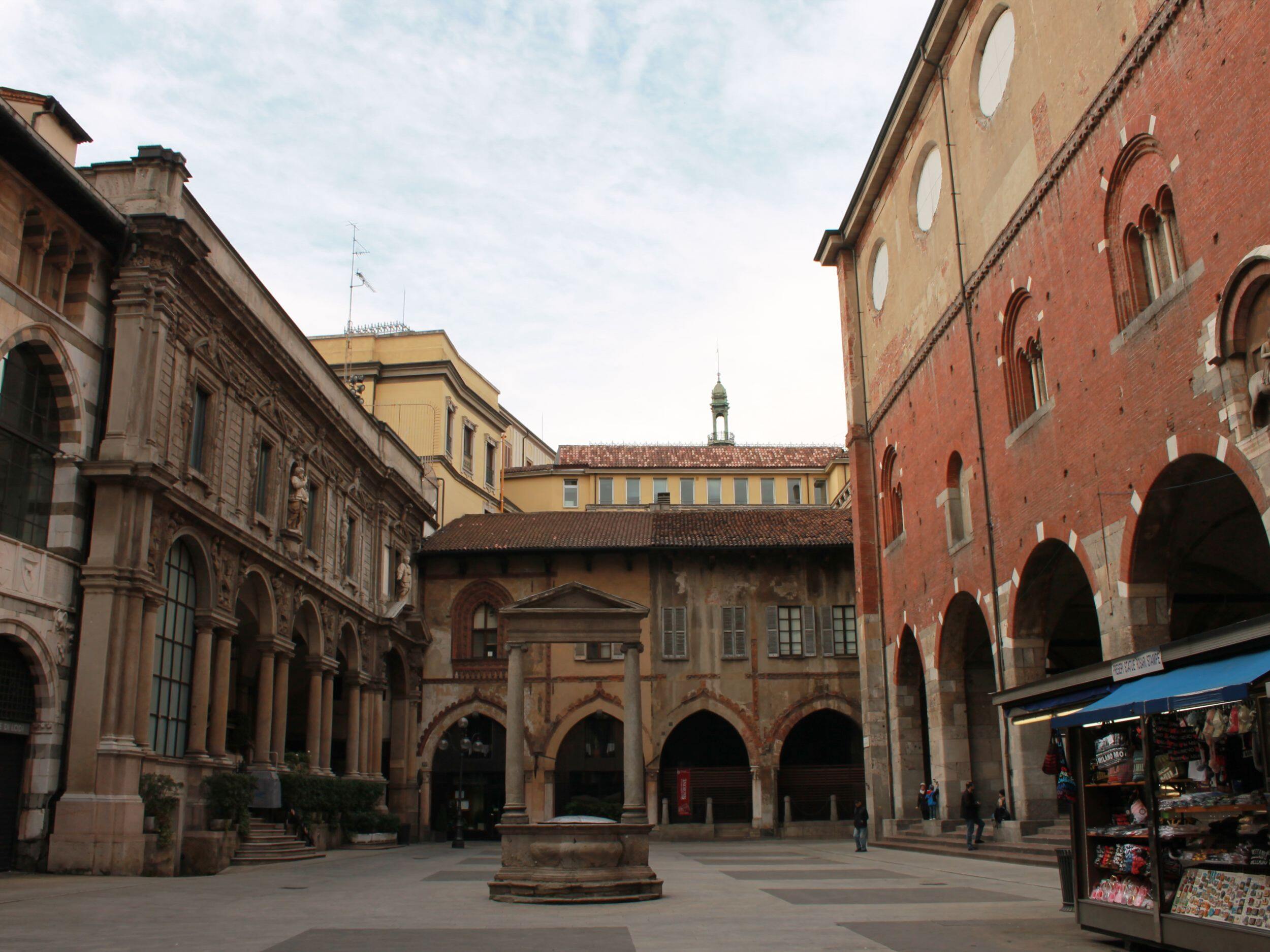 Piazza Mercanti