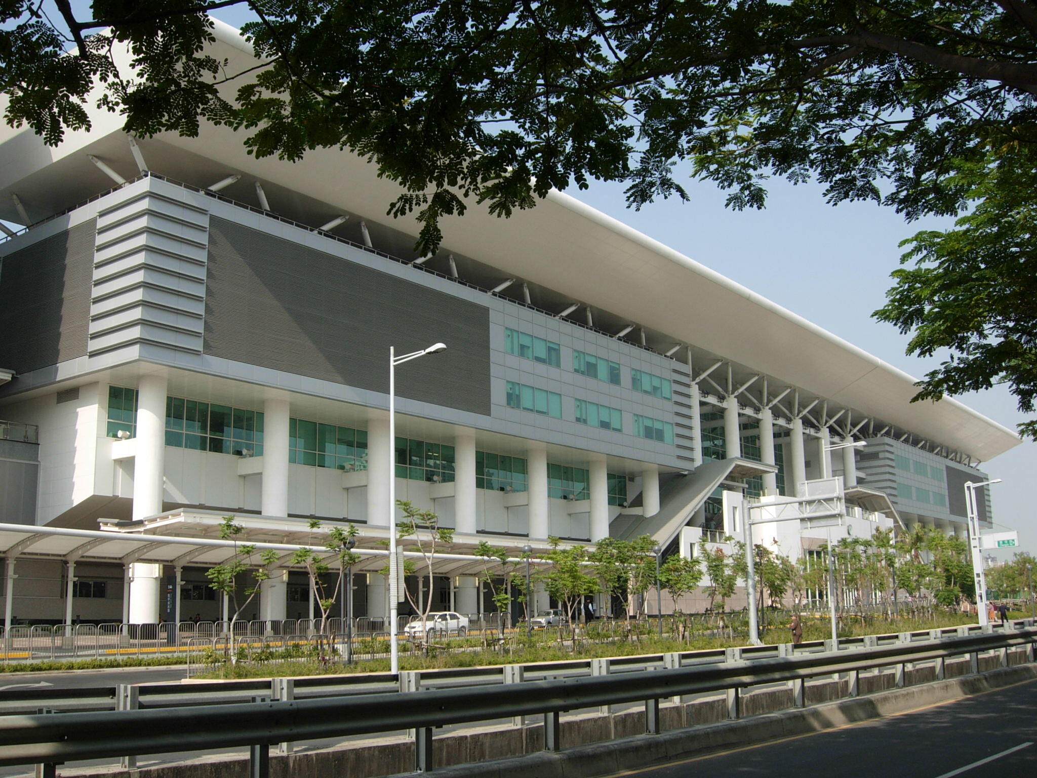 HSR Zuoying Station