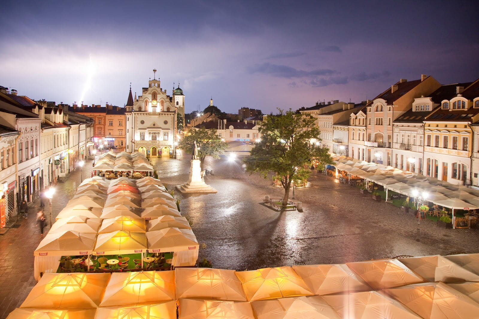 Rynek miejski w Rzeszowie