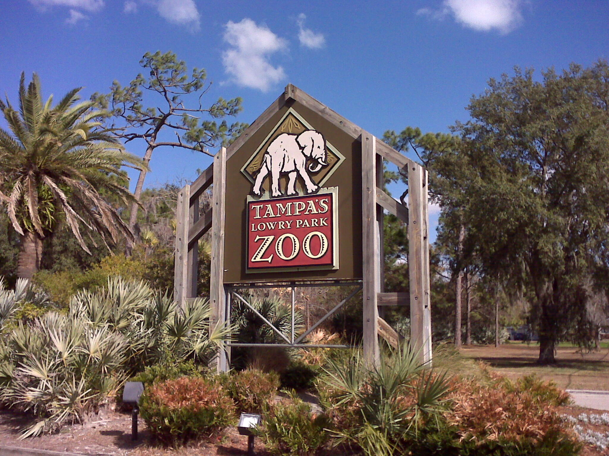 Sign at main entrance to Tampa's Lowry Park Zoo.