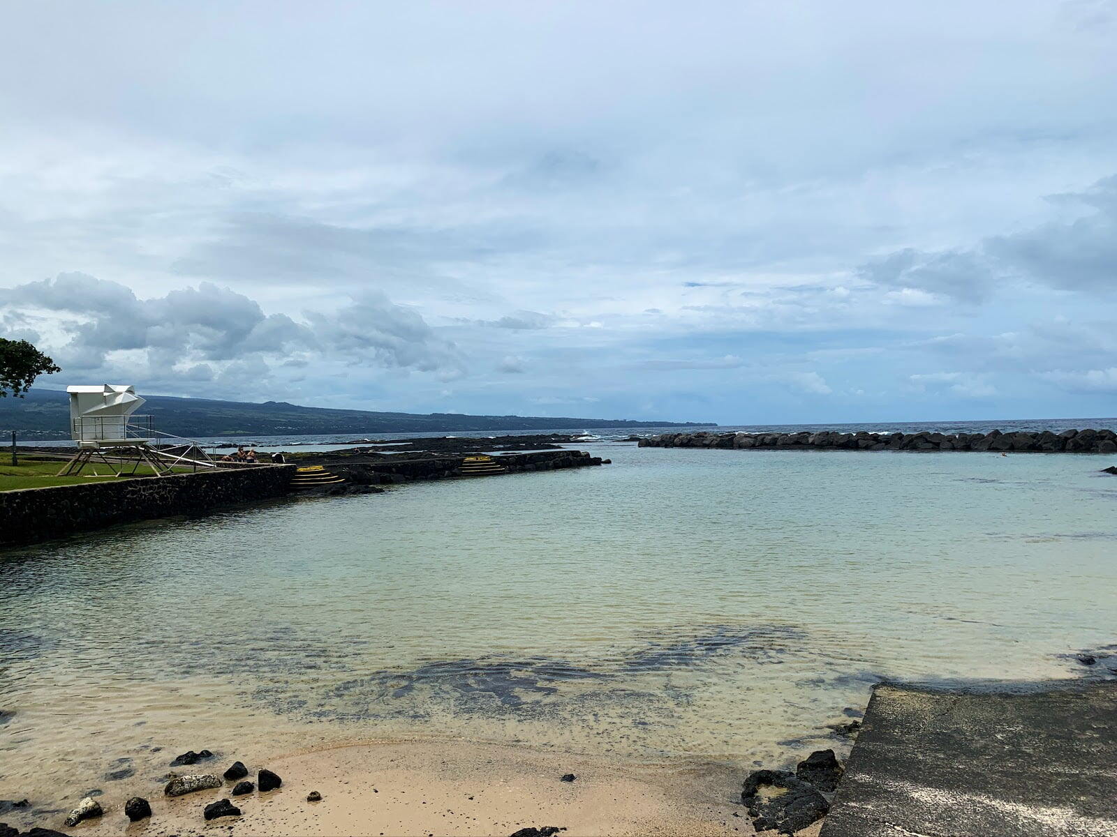 Onekahakaha Beach Park