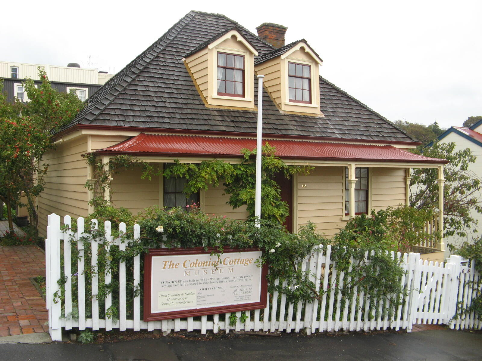 Colonial Cottage, Nairn Street, Mt Cook, Wellington, New Zealand. New Zealand Historic Places Trust Register number: 1444