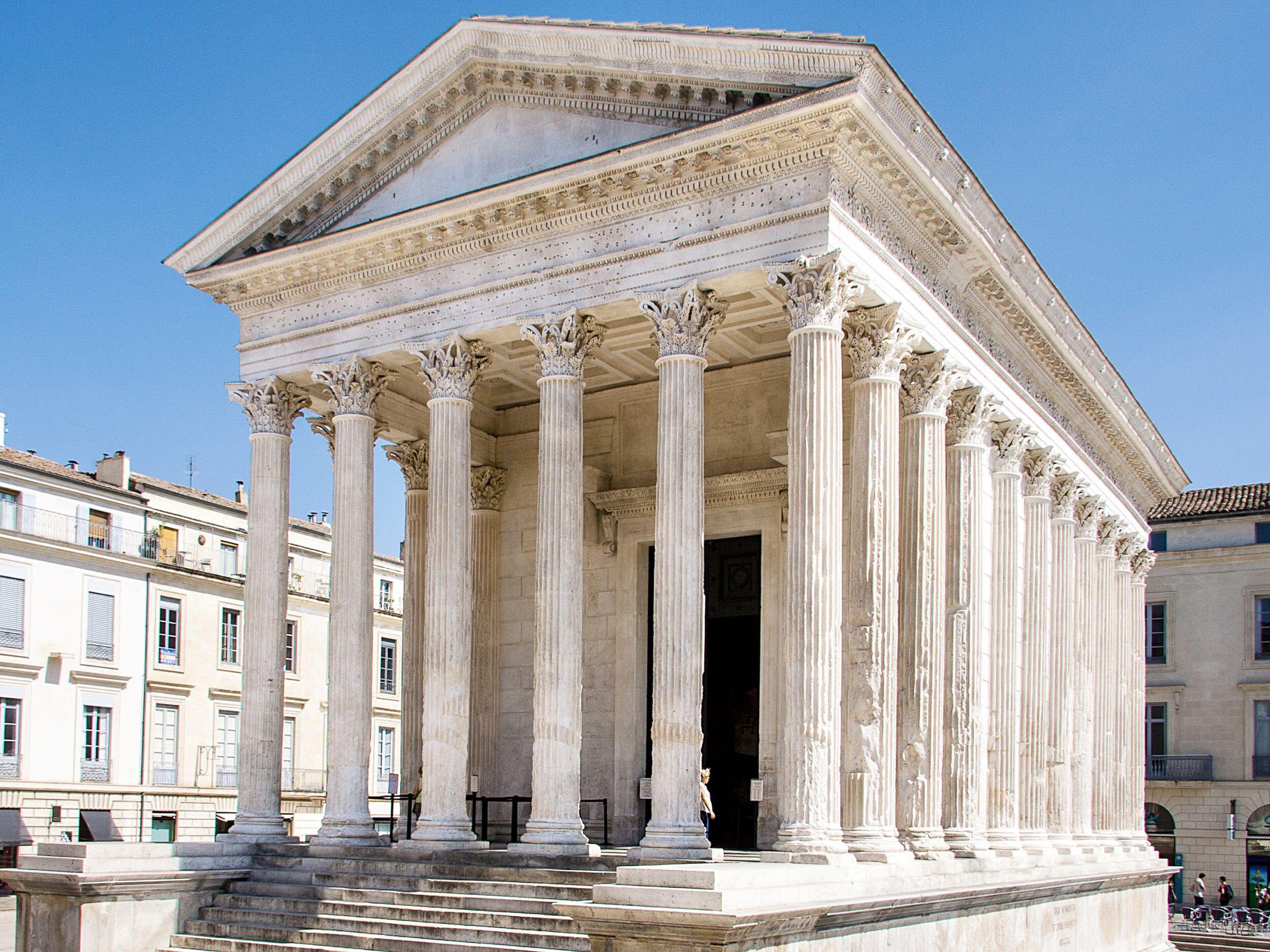 Maison Carrée