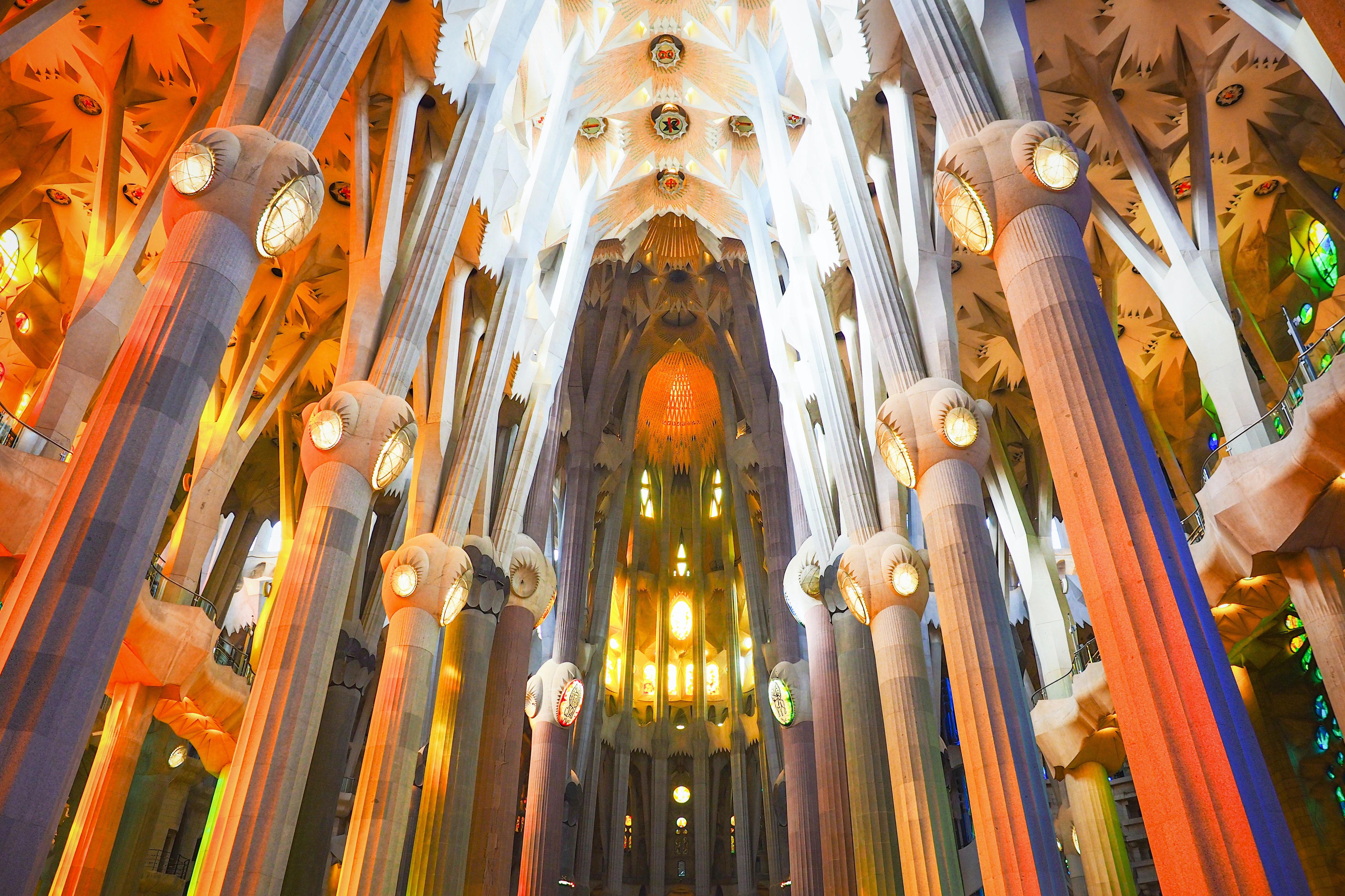 sagrada familia zevnitr