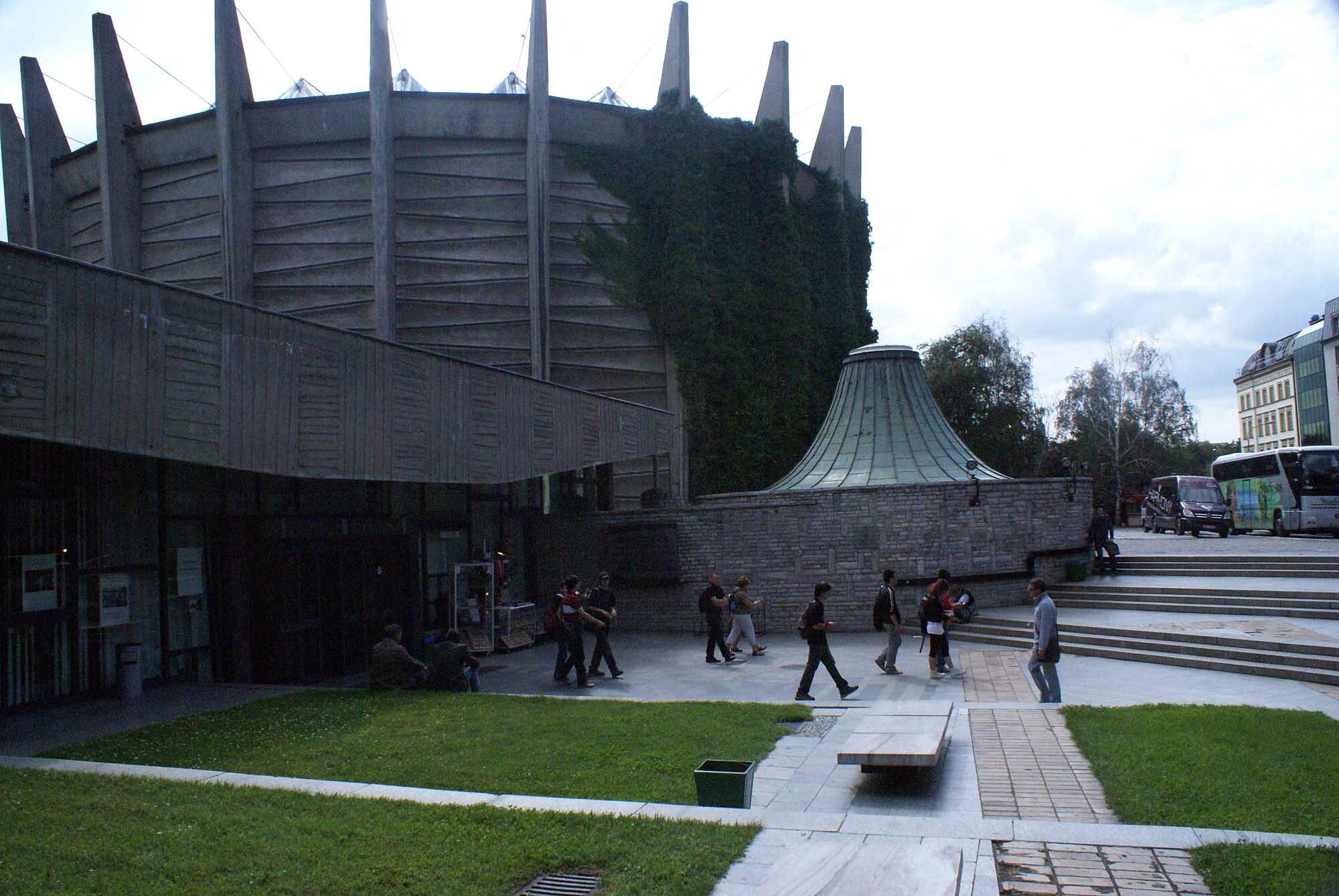 Wrocław, zespół budynków Panoramy Racławickiej z otoczeniem (teren)